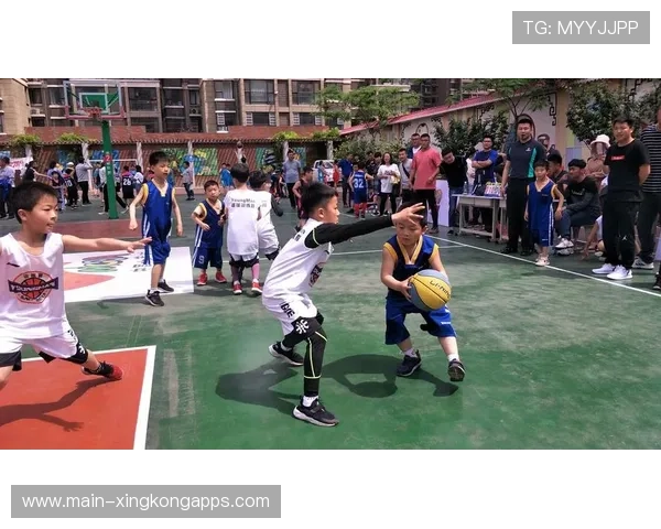 篮球少年怀揣梦想勇敢前进，篮球少年怀揣梦想勇敢前进的作文